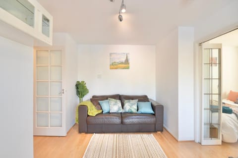 Silver Street Apartment in London Borough of Lewisham