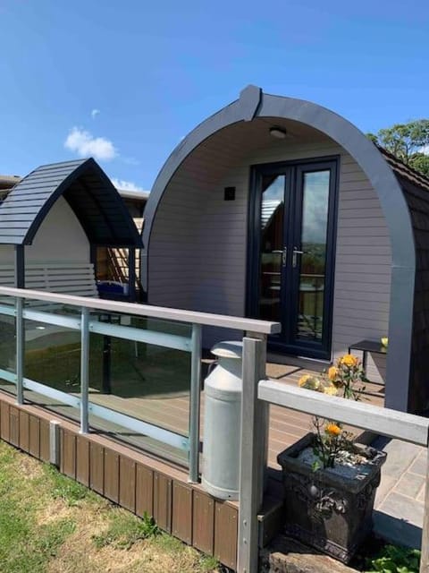 Adults Only Glamping Pod Apartamento in Abergele