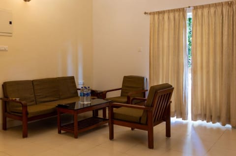 2bhk Apartment- White House Apartment in Candolim