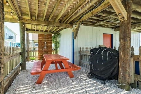 So Cute Sun & Salt Beach Bungalow Casa in Surfside Beach