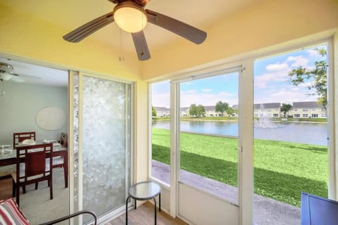 Cozy Townhome with a view House in Kissimmee