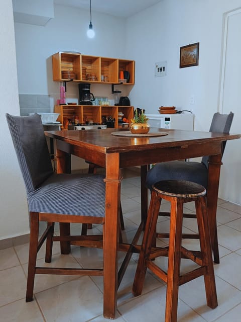 Kitchen or kitchenette, Dining area, Food