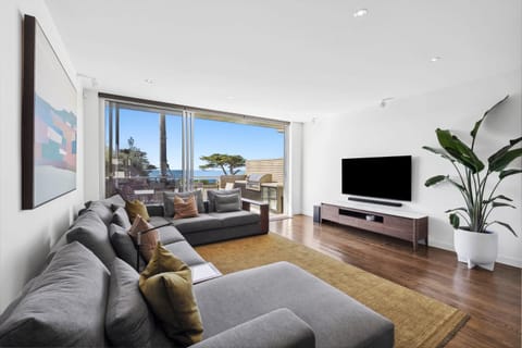 Luxury Meets Oceanfront Bliss on The Esplanade Apartment in Torquay