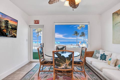 Sunset Oceanfront Villa House in Hollywood Beach