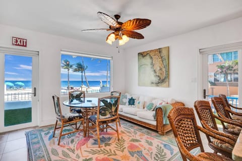 Sunset Oceanfront Villa House in Hollywood Beach