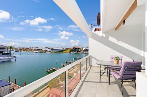 On the Canal in Halls Head Apartment in Mandurah