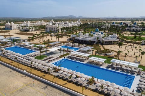 Bird's eye view, Swimming pool