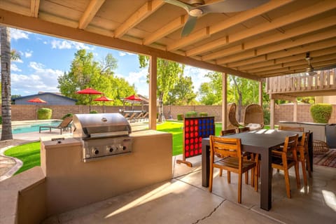 Sport Court Pool Hot Tub Pool Table Fire Pit Games House in Glendale