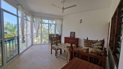 Noble Holidays - Oasis 2 Apartment in Malindi