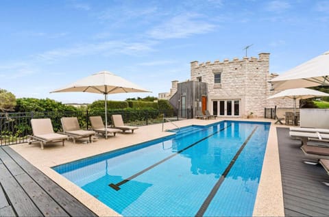 Portsea Castle House - Perfection fit for a king House in Portsea