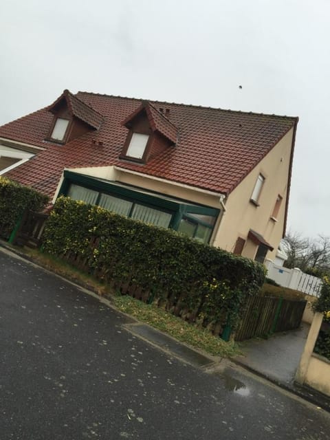 Property building, Street view