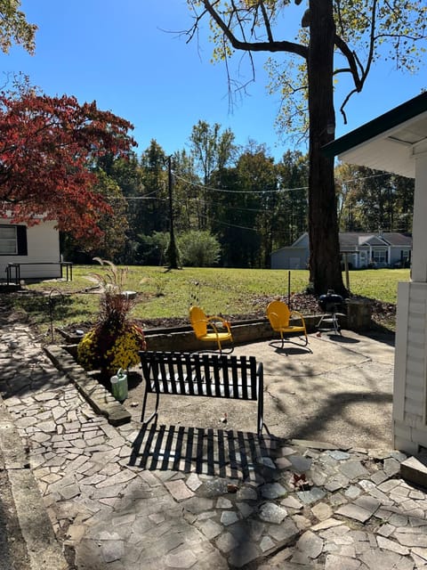 Cottage on Hill House in Knoxville