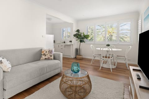 Idyllic unit in Little Manly - Steps from the sand Apartamento in Manly