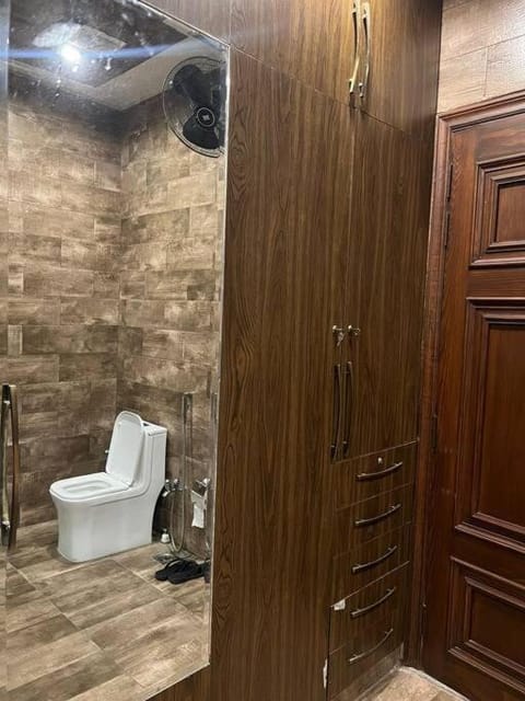 Exclusive 2BHK Lodge in Bahria Apartment in Lahore