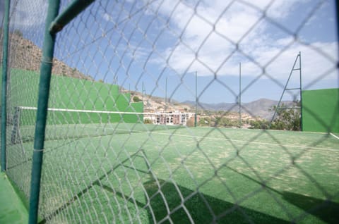 Tennis court