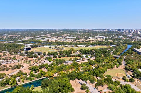 Nearby landmark, Day, Neighbourhood, Natural landscape, Bird's eye view, City view, Lake view, Street view