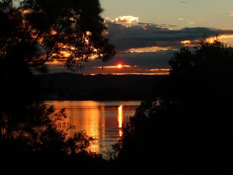 Blue Gum Cottage on Bay Bed and Breakfast in Central Coast