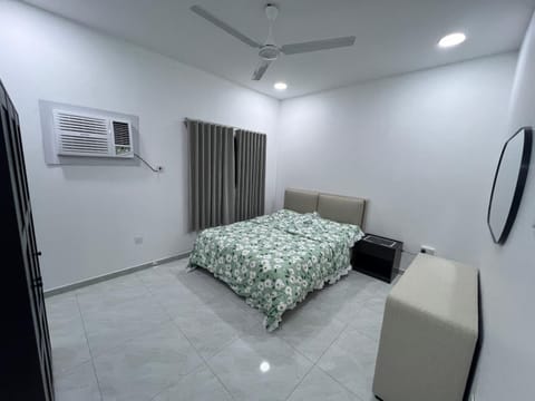 Bed, Photo of the whole room, Bedroom, air conditioner