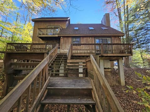 Rippling Waters close to Timberline ski slopes House in Dry Fork