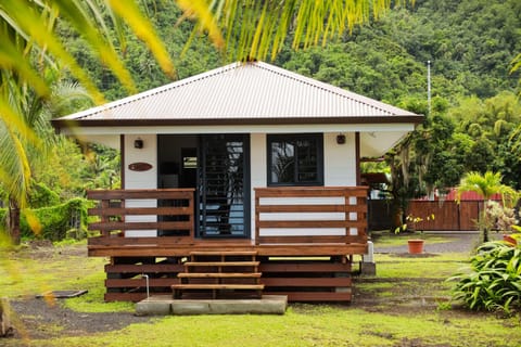 Teahupo'o Wave Lodge Nature lodge in Tahiti