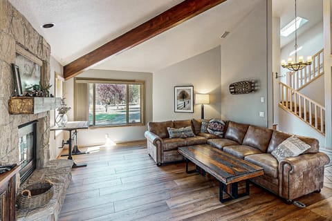 Dogleg Retreat House in Sunriver