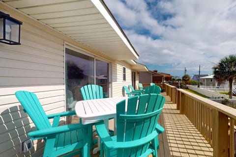 The Sand Dollar Cottage House in Atlantic Beach