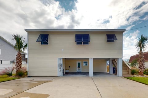 The Sand Dollar Cottage House in Atlantic Beach