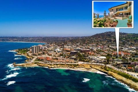 Coastal Overlook House in La Jolla