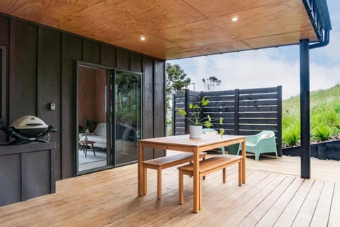 BBQ facilities, Dining area