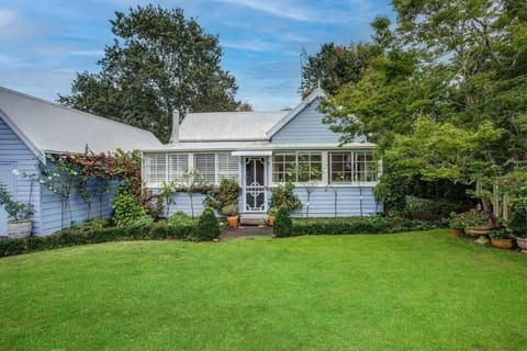 Jasmine Corner Cottage House in Bowral