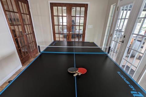 Cedar Creek Ranch House in Rio Grande