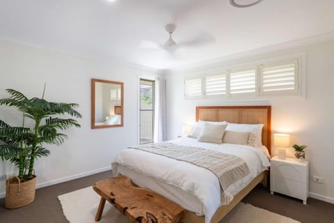 Coastal Calm - Oceanstays House in Yamba