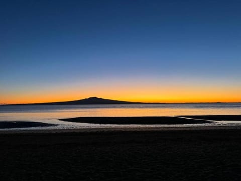 The Devonport Retreat Apartment in Auckland