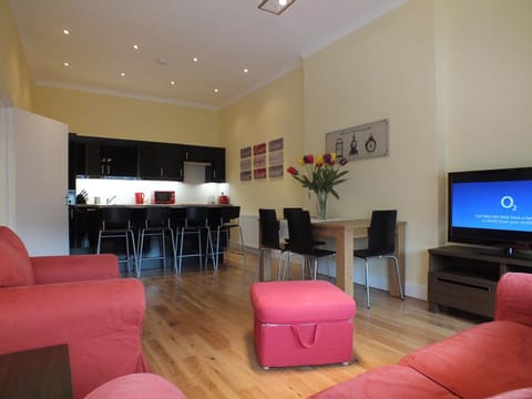 Kitchen or kitchenette, Living room, Dining area