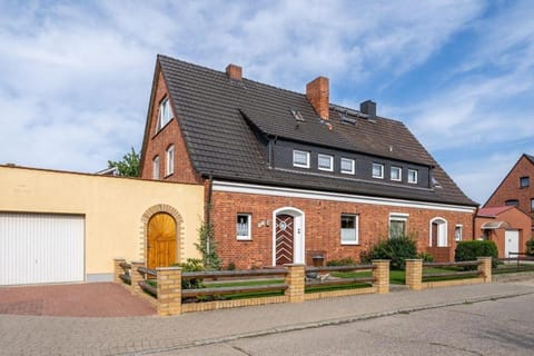 Ferienhaus-Kirschbluete House in Rechlin