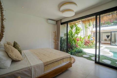 NEW! Bold Paradise - 4BR Villa in Kerobokan Villa in North Kuta