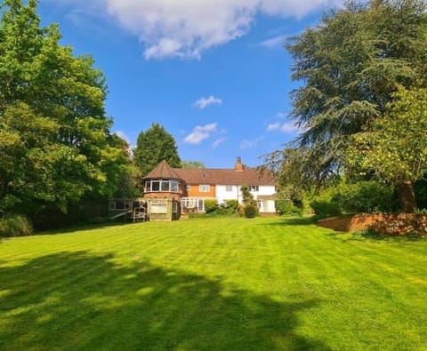 Large 4 bedroom house on the river Wensum sleeps 13 House in Norwich