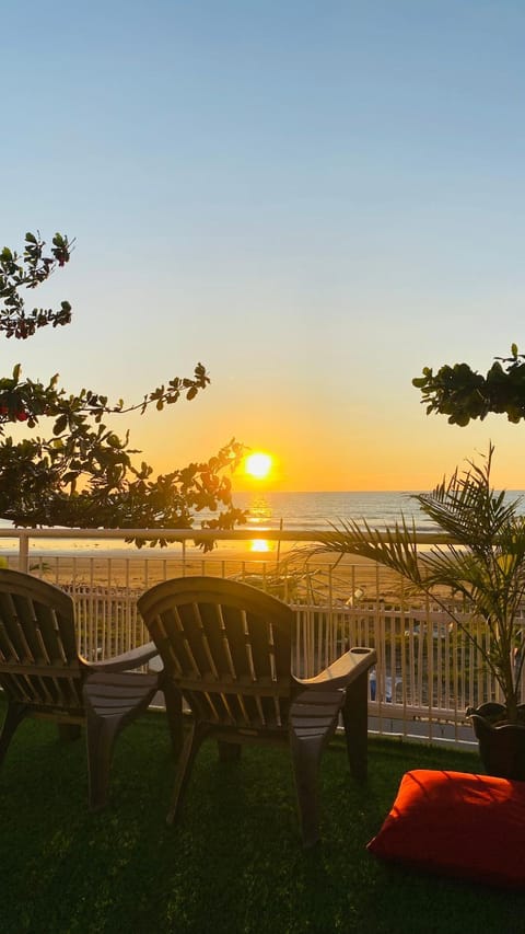 Beach, Sea view, Sunset, sunbed