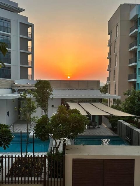 Sunset Escape With Pool View by Blue Cloud Holidays Apartment in Al Sharjah