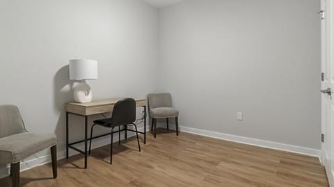 Landing at Foster on the Park - 1 Bedroom in Downtown Apartment in Durham