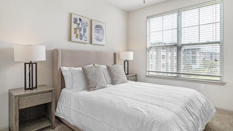 Landing at Vida East - 2 Bedrooms in Church Hill Apartment in Church Hill