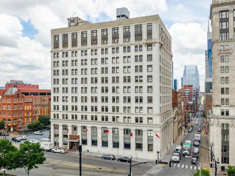 Landing at The Stahlman - 2 Bedrooms in Downtown Apartment in East Nashville