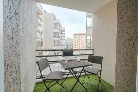 Charmant et Chaleureux proche Tête d'Or Apartment in Villeurbanne