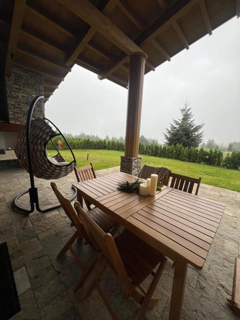 Patio, Garden, View (from property/room), Seating area, Autumn, Garden view