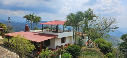 Property building, Natural landscape, Garden, Garden view, Mountain view