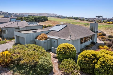 Seaside Serenity - On Golf Course Ocean Views Haus in Bodega Bay