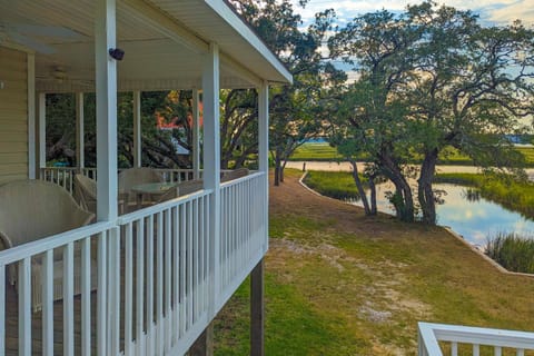 Rivendock Rookery III: Waterfront Home and Stunning Views House in Oak Island