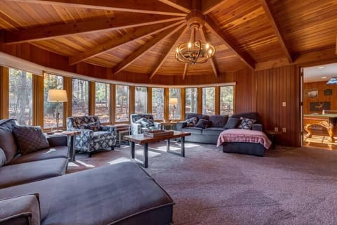 Stunning Unique Mountain Home in Lake Harmony Casa in Hickory Run State Park