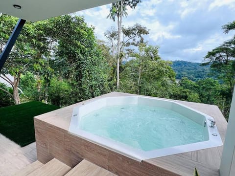 Loft con vista al río Napo Jacuzzi privado Apartment in Napo, Ecuador