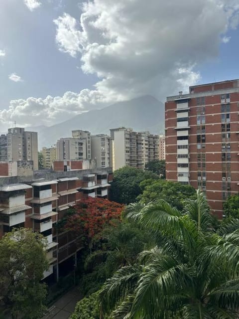 El marqués caracas, excelente ubicación Apartment in Caracas